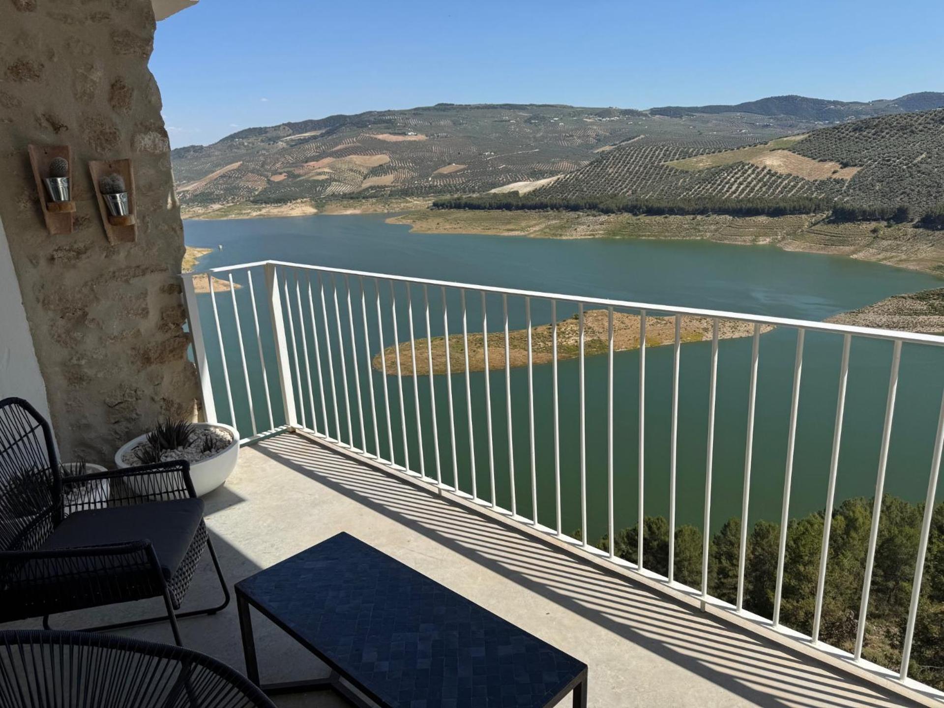 Vila Casa Trece Iznájar Exteriér fotografie